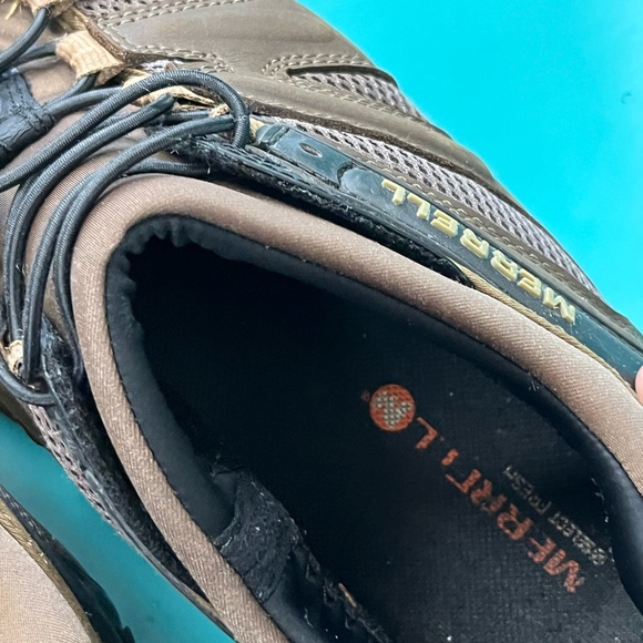 Merrell Men's Black and Brown Athletic Shoes - Picture 1 of 6